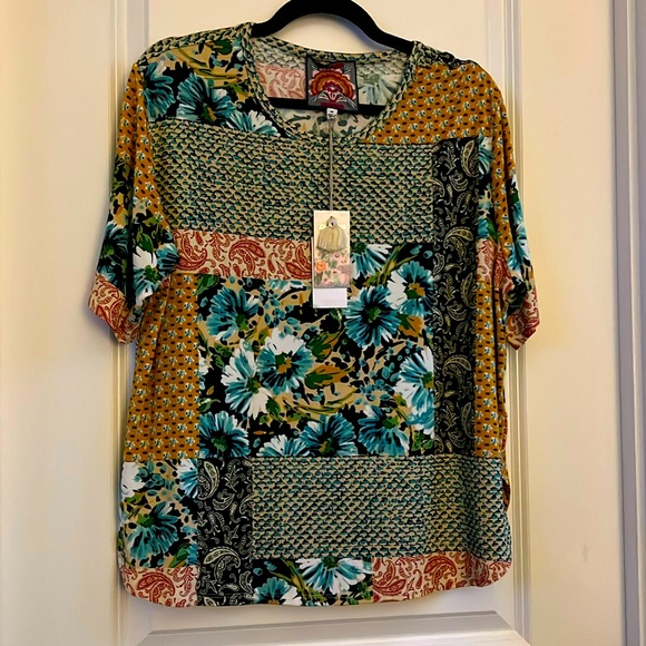 NWT Johnny Was M oversized cropped tee . - Picture 1 of 5